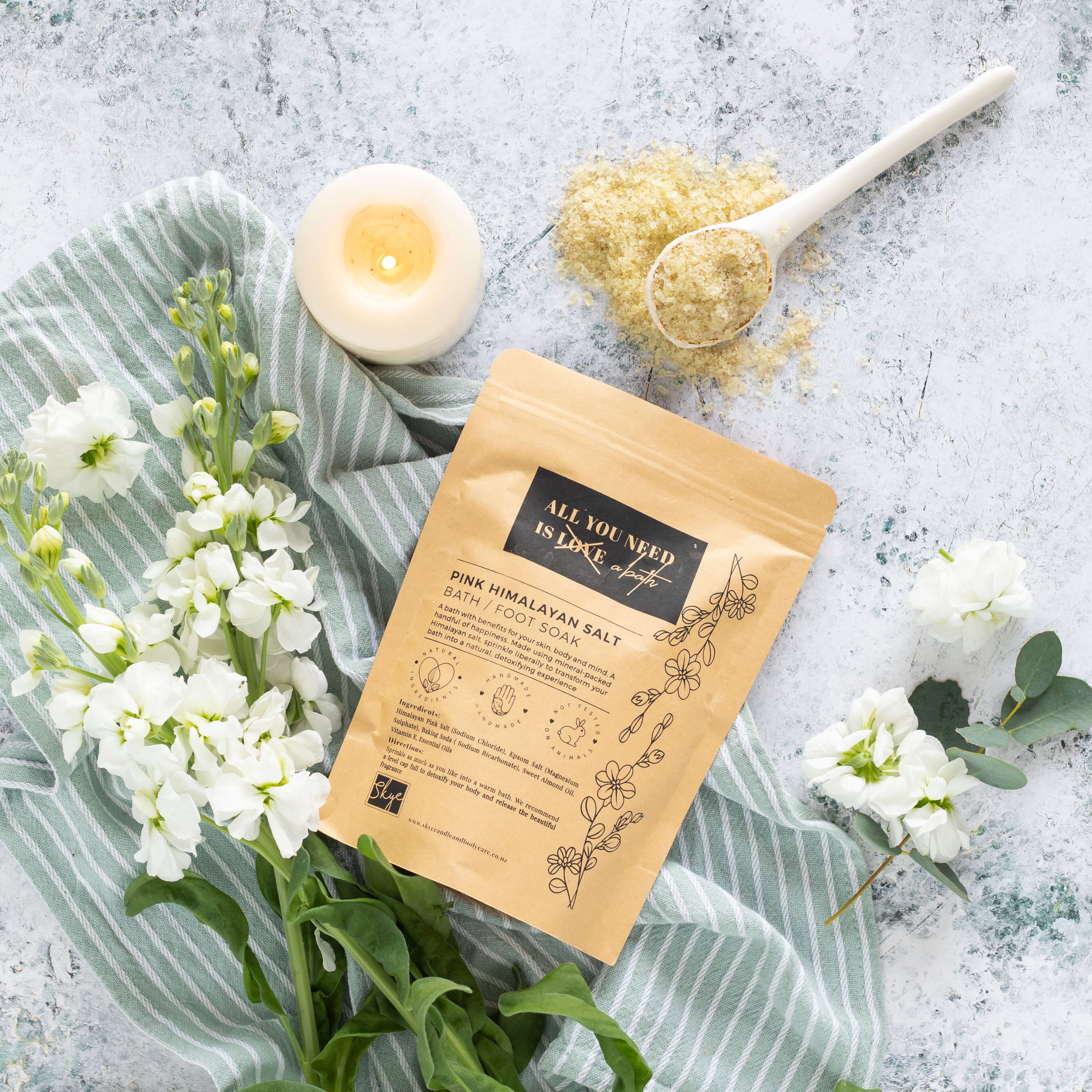 Bath Salt In Black Raspberry Vanilla